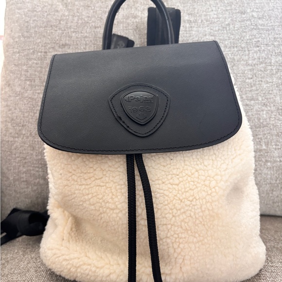 Pajar Mini Sherpa Backpack - Picture 2 of 6